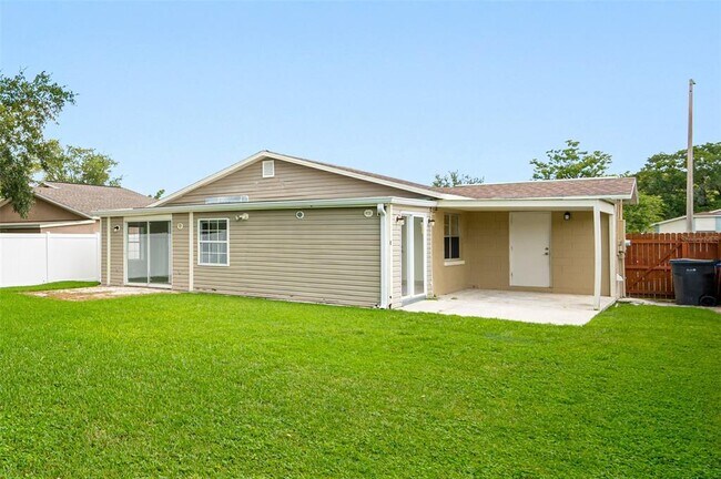 Building Photo - 1411 Thistledown Dr