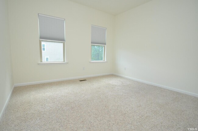 Building Photo - 5405 Cambridgeshire Loop