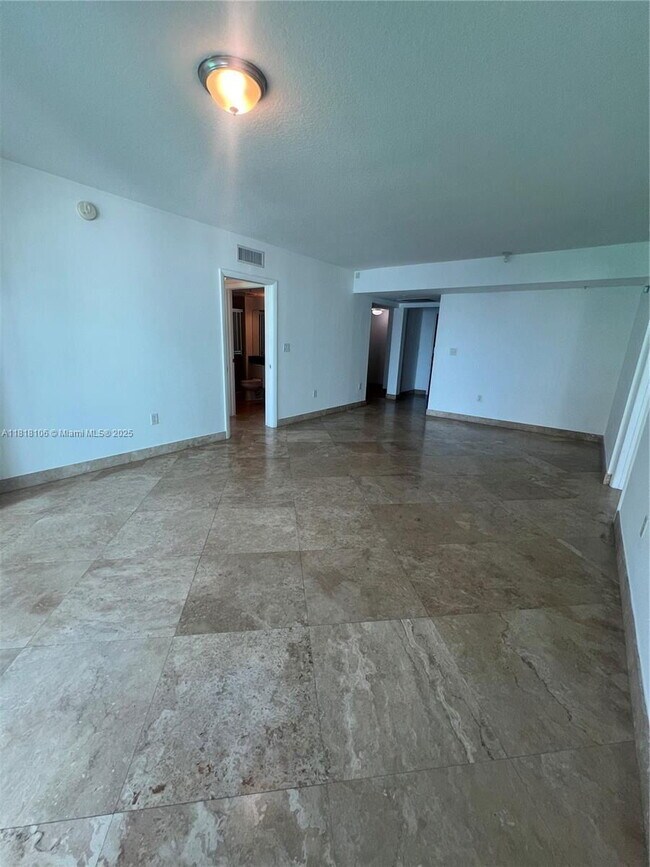 Building Photo - 31 SE 5th St