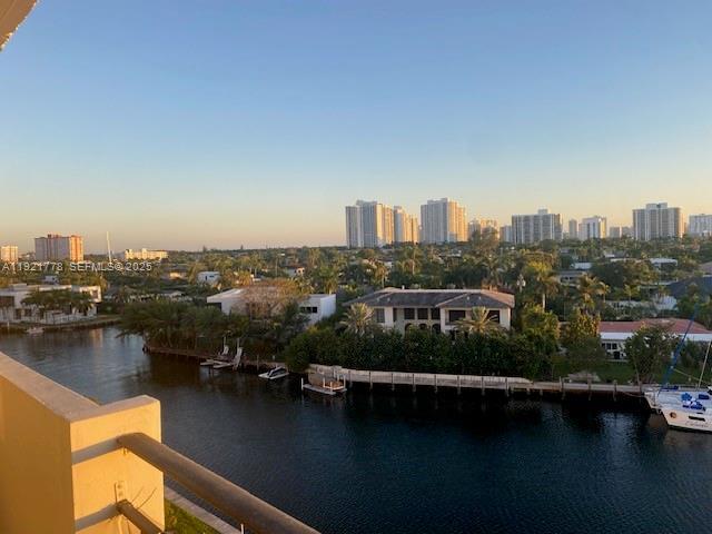 Building Photo - 401 Golden Isles Dr