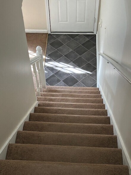 Building Photo - 2353 Murell Rd