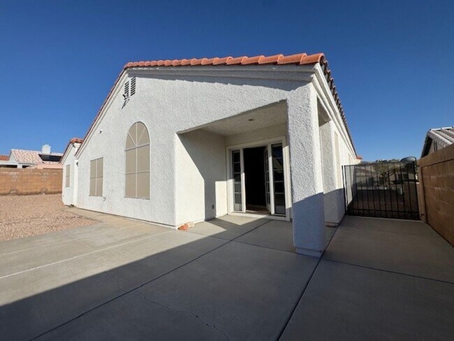 Building Photo - 2BR + 2 BONUS ROOMS with 54 foot Long Boat/Toys DEEP Garage