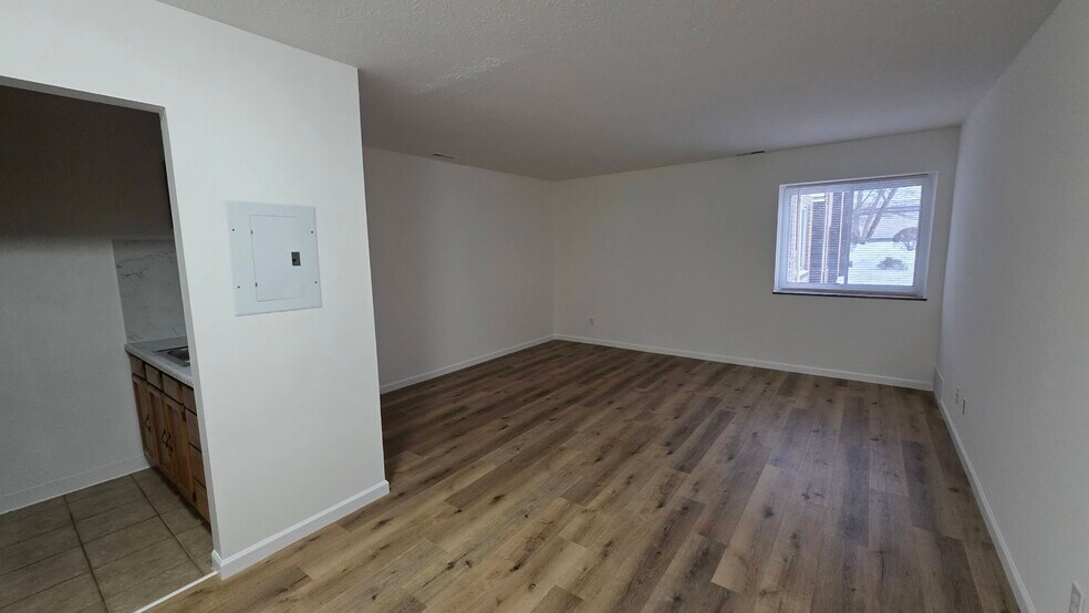 Building Photo - 25735 Lorain Rd