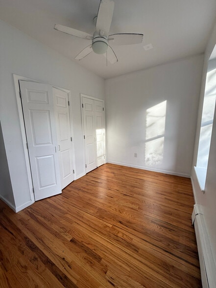 Building Photo - 819 Saratoga Ave