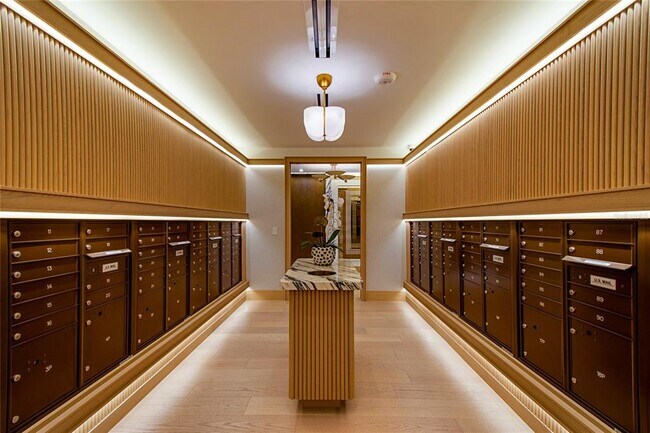 Building Photo - 3015 S Ysabella Ave