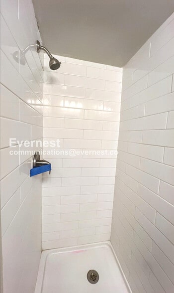 Building Photo - 11330 E 24th St S