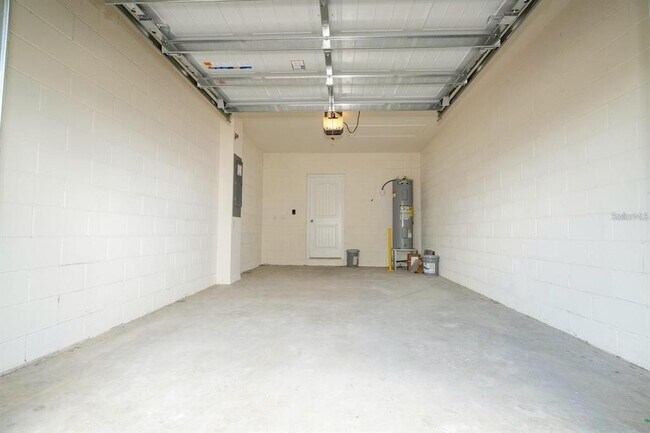 Building Photo - 17109 Water Spring Blvd