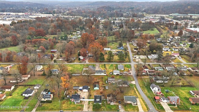 Building Photo - 7173 Beechland Ave