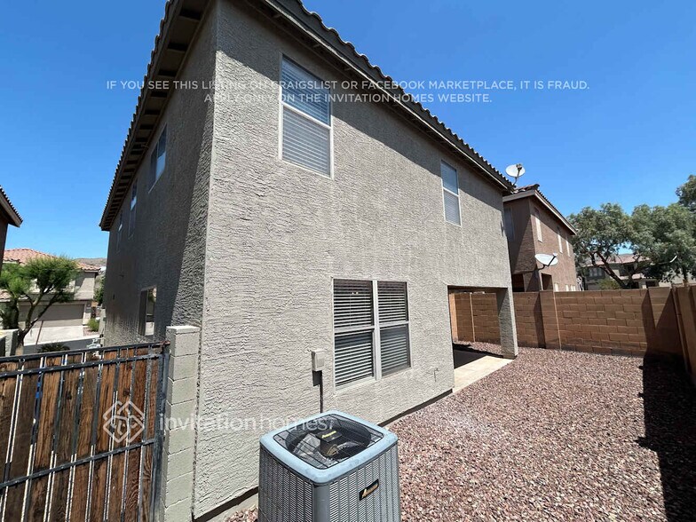 Building Photo - 16205 S 17th Dr