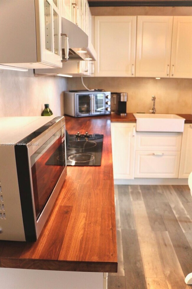 Building Photo - 500 Three Islands Boulevard