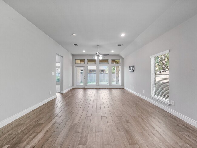 Building Photo - 15039 Montezuma Quail Dr