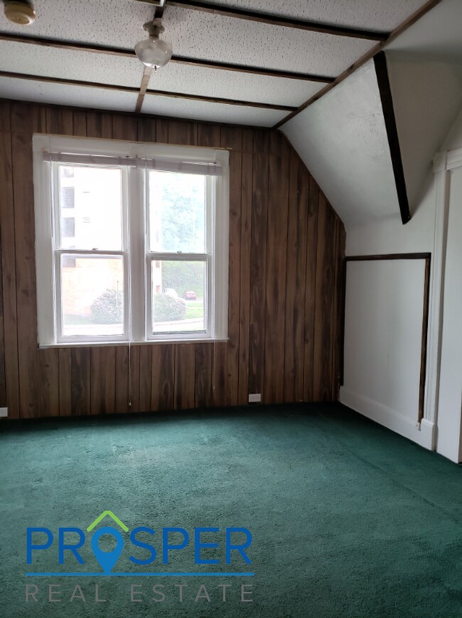 Building Photo - FA908X