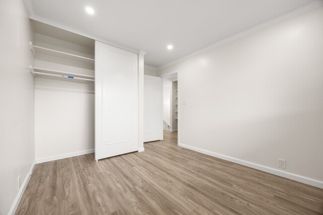 Building Photo - 444 Lunalilo Home Rd
