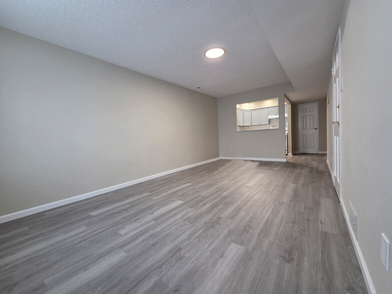 Building Photo - 162 Jules Dr