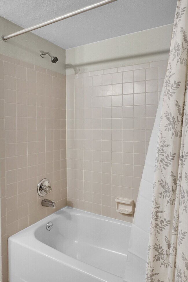 Building Photo - $1,695.00 - 2 Bedrooms, 2 Bathrooms, Apartment in Colorado Springs with Cozy Fireplace!