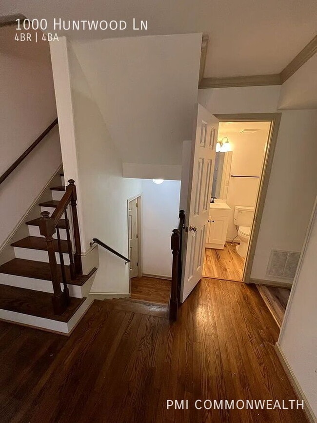 Building Photo - 1000 Huntwood Ln