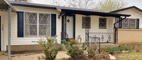 Primary Photo - 3560 Regal Rd