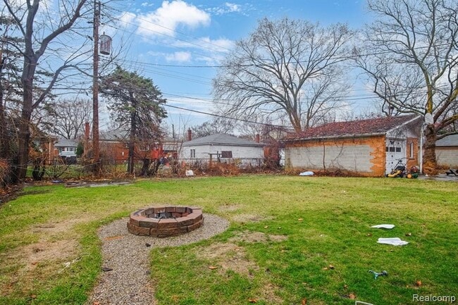 Building Photo - 22170 Harding St