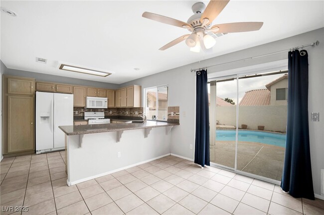 Building Photo - 8133 Kentshire Dr