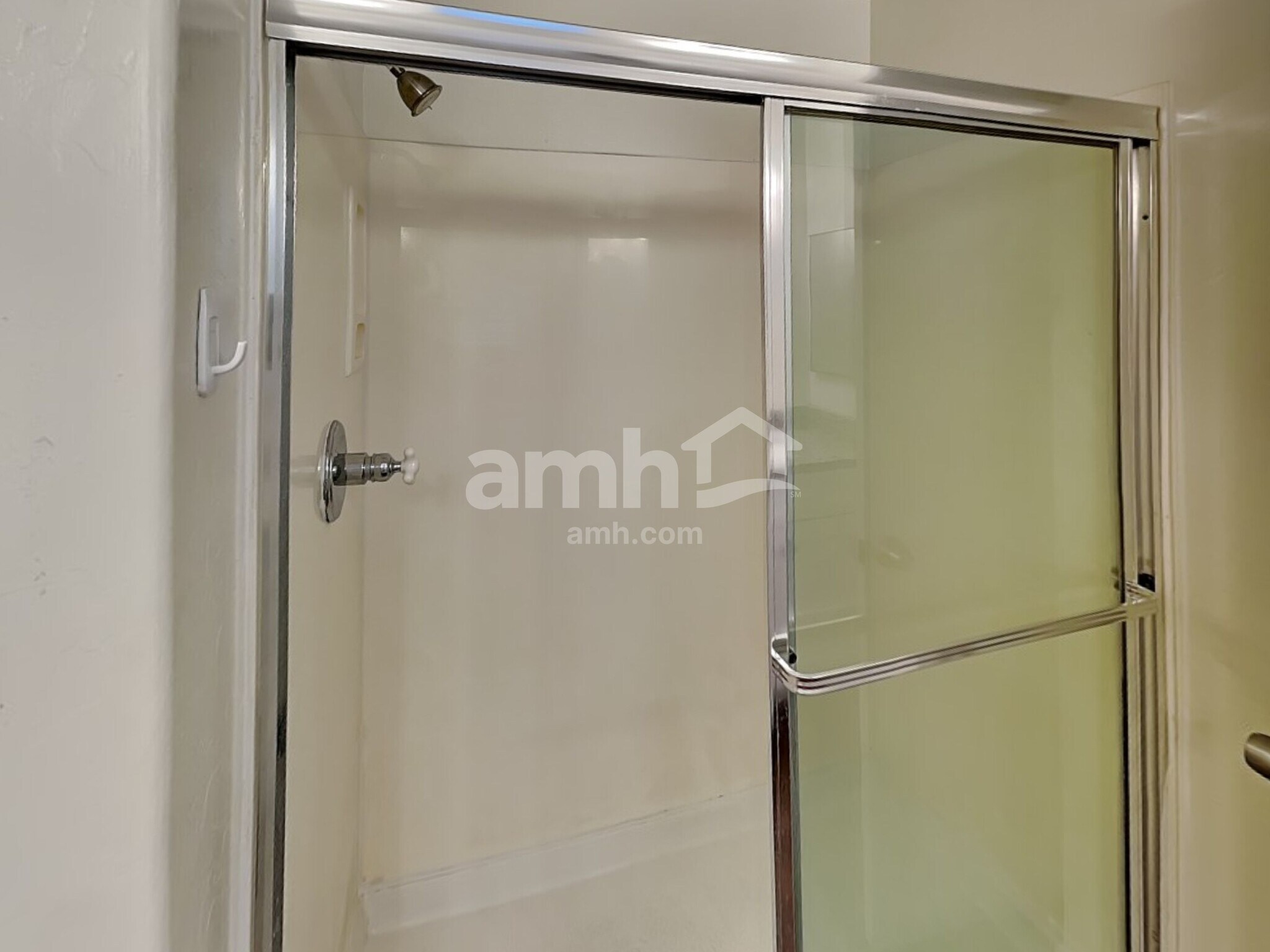 Building Photo - 2030 S 87th St