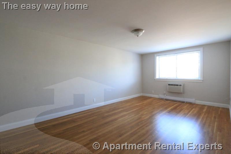 Building Photo - 134 Summer St