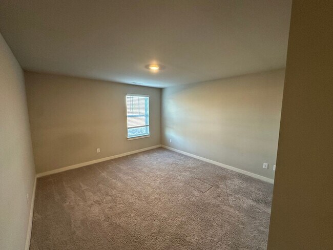 Building Photo - 717 Mickelson Wy