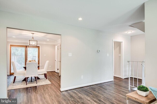 Building Photo - 5415 Helm Ct