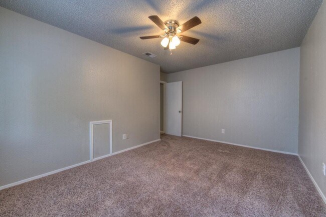 Building Photo - 2412 Burleson Ct
