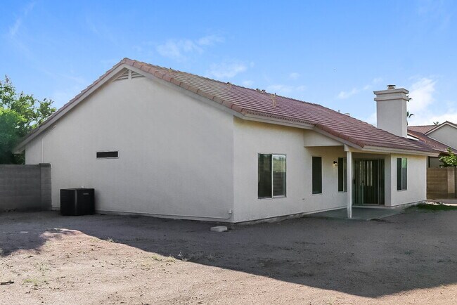 Building Photo - 3616 N Copenhagen Dr