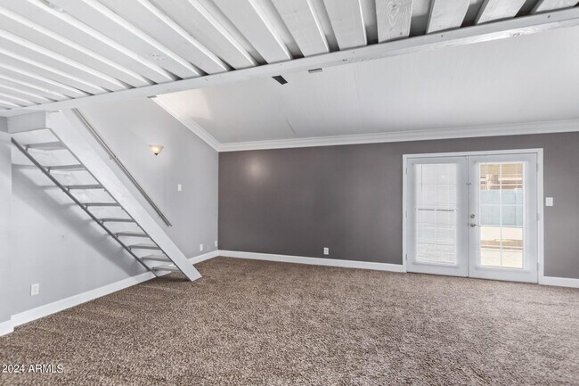 Building Photo - 8902 E Cholla St