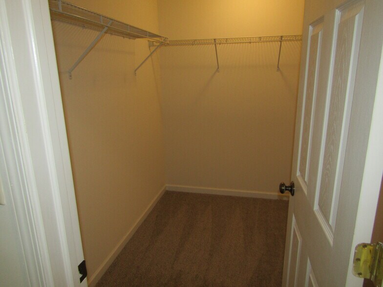 Building Photo - 318 Mount Olive Ln