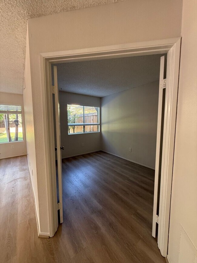 Building Photo - Wonderful 4 Bedroom 2-story Townhome in "F...