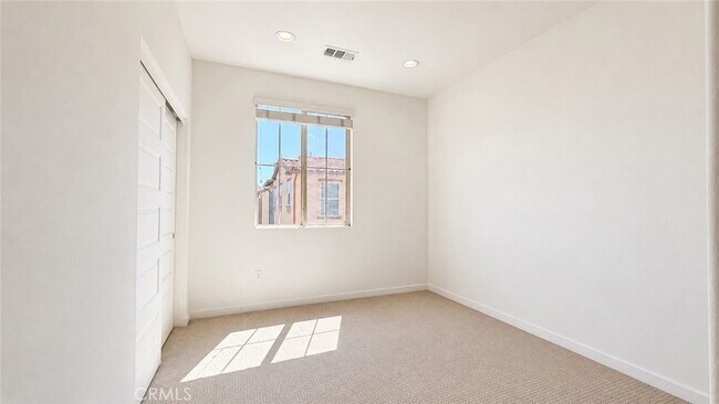 Building Photo - 21000 Cornerstone Dr