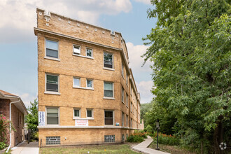 Building Photo - 5047-49 N. Central Park