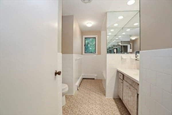 Building Photo - 11A Centre Ln