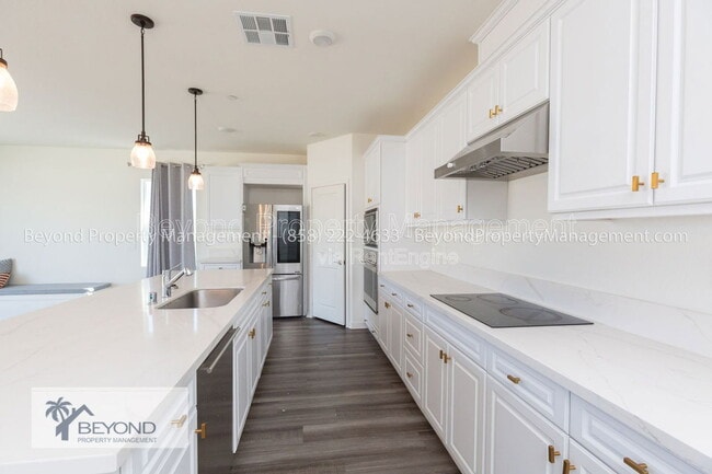 Building Photo - 13410 Pasture Ct