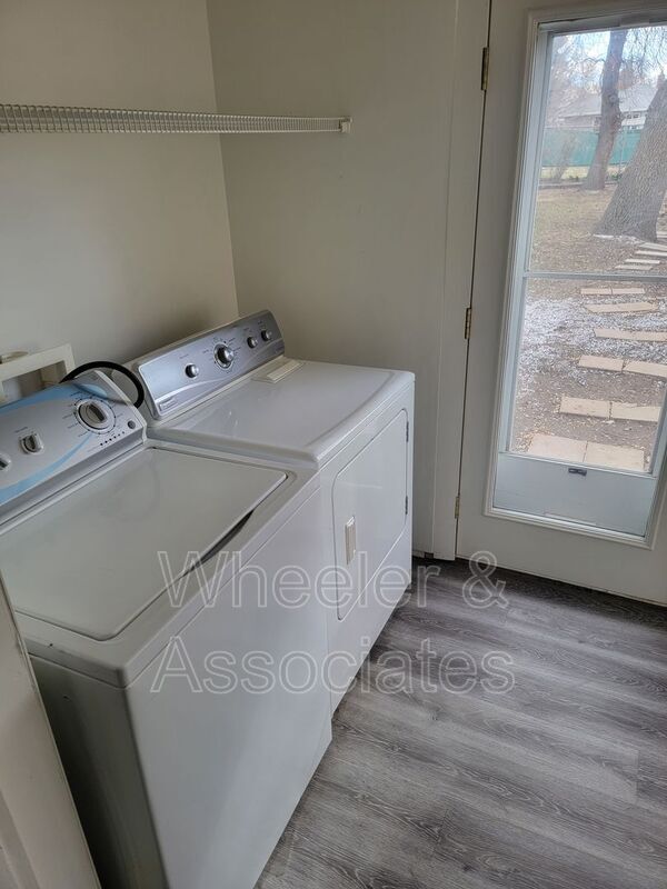 Building Photo - 1415 23rd St