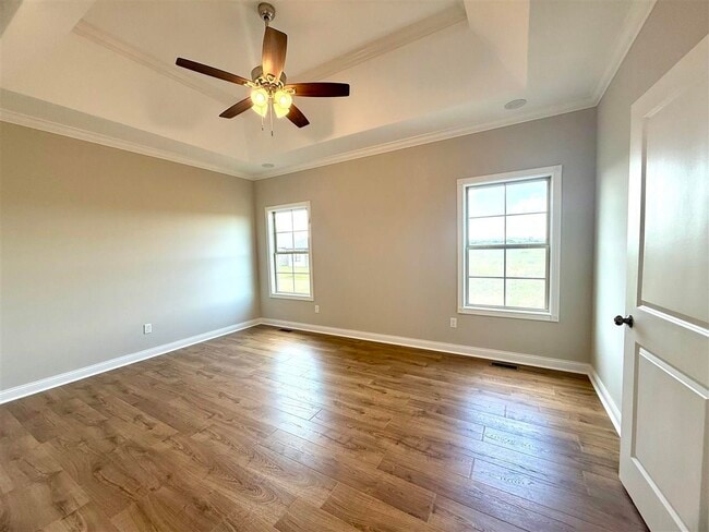 Building Photo - 5392 Peony Dr