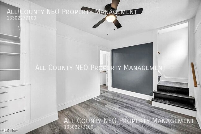 Building Photo - 4007 Behrwald Ave