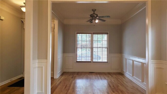 Building Photo - 211 Water Oak Pl