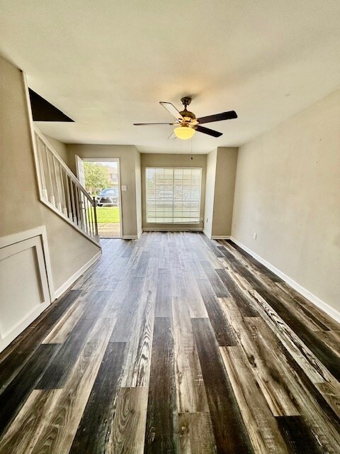 Building Photo - 528 S Flannery Rd