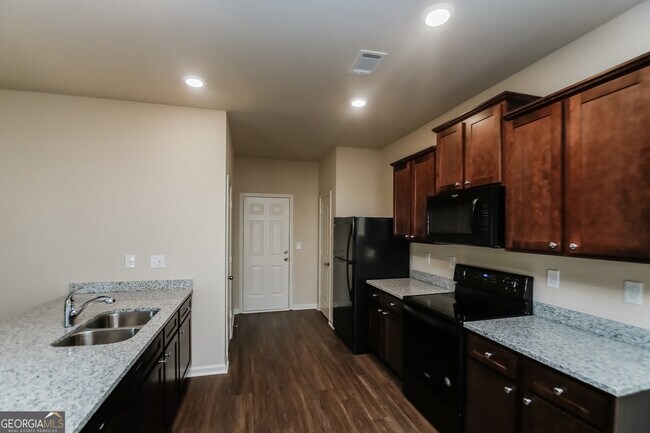 Building Photo - 342 Augusta Woods Dr