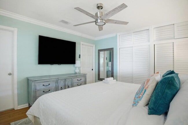 Building Photo - 525 N L St