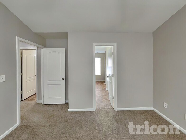 Building Photo - 106 Newport Dr