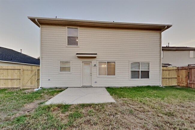 Building Photo - 3906 Falvel Shadow Creek Dr