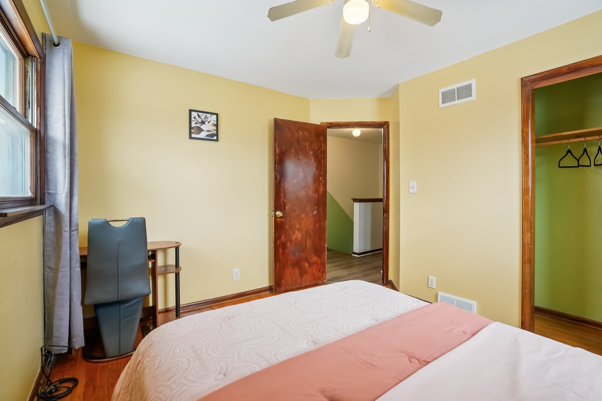 Building Photo - 10783 W Appleton Ave