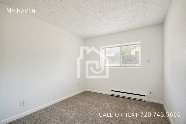 Building Photo - 17898 E Mexico Dr