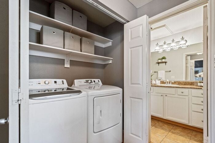 Building Photo - 7009 E Acoma Dr