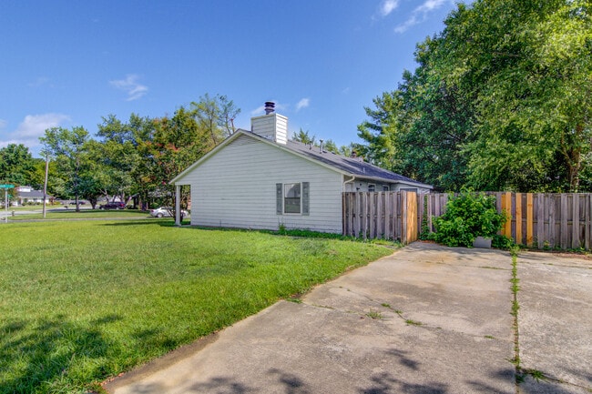 Building Photo - 3200 Anvil Pl