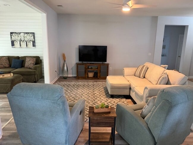 Building Photo - Welcome to Suncity 55+ Community